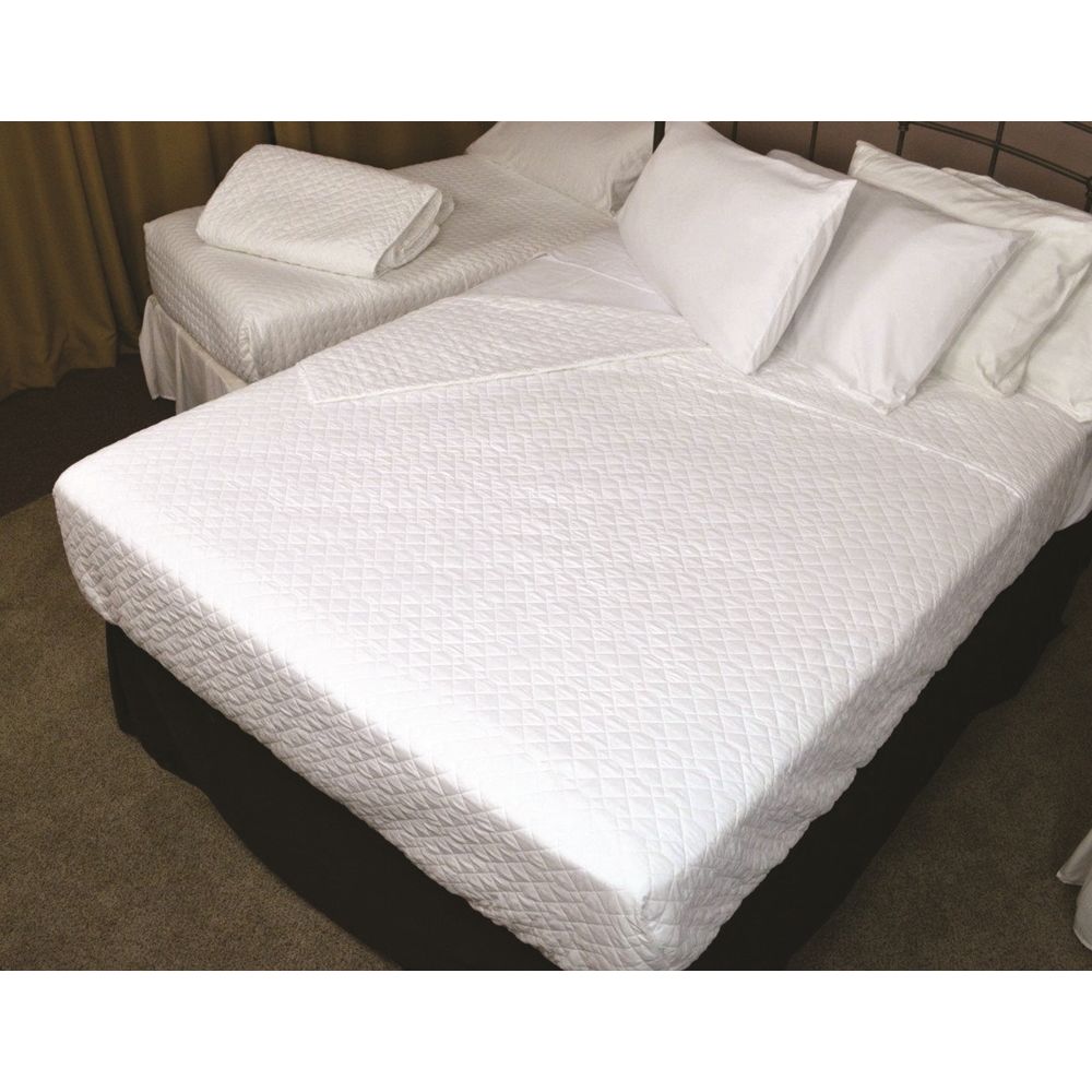 Kartri Quilted Impressions Double Diamond Coverlet, Queen/ Full 96"x98", White